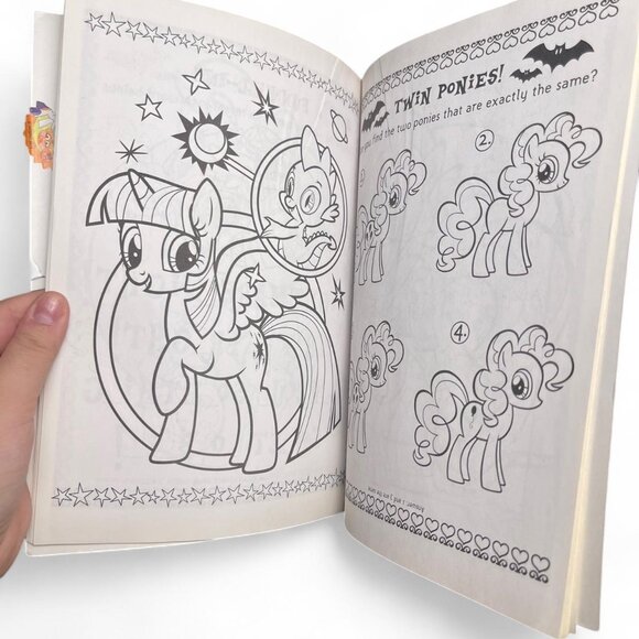 My Little Pony Halloween Coloring Book, 2014 🎃❤️🔥 - Picture 5 of 5